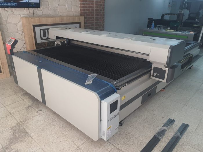 UFL-2030 200X300 150W Çift Kafa Lazer Kesim Makinası - Görsel 2